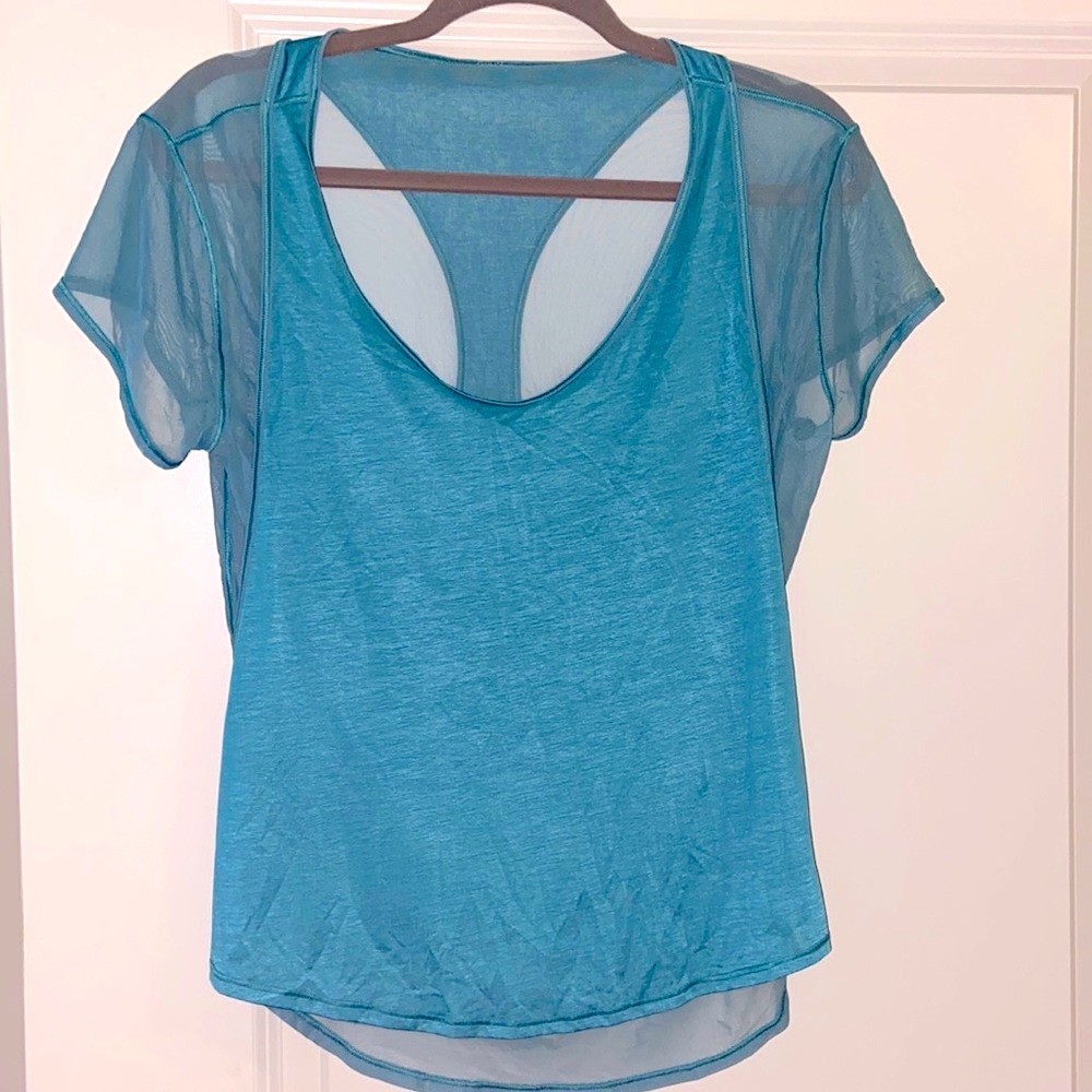 LULULEMON SHEER DESIGN T-SHIRT